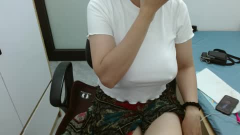 lisa_1011 online show from 07-11-26, 09:56