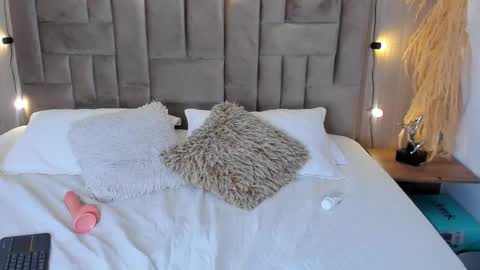 Snapshot of lisa_baker1 chatting on 03-11-25, 05:16 Lisa Baker online show from 03-11-25, 05:16