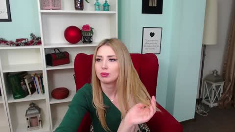 Snapshot of lisa_caprice chatting on 01-03-25, 05:17 Lisa Caprice online show from 01-03-25, 05:17