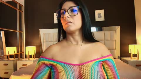 Lisa online show from 01-23-25, 04:04