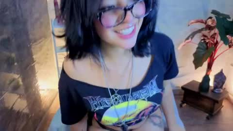 lisa dolly nyx online show from 05-12-26, 04:37