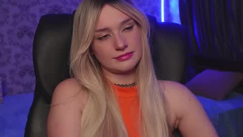 lisa_elfy online show from 12-16-24, 11:07