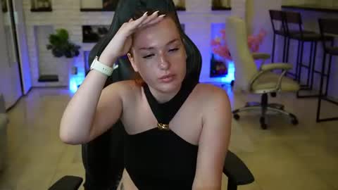 lisa_elfy online show from 07-31-26, 10:25