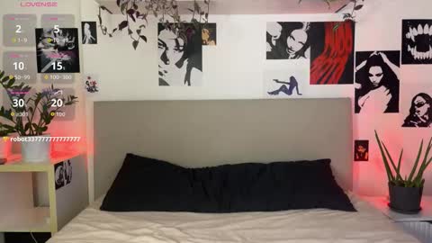 lisa_moons online show from 11-03-25, 05:36