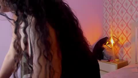 Snapshot of lisa_prescot chatting on 02-21-25, 10:26 LISA online show from 02-21-25, 10:26