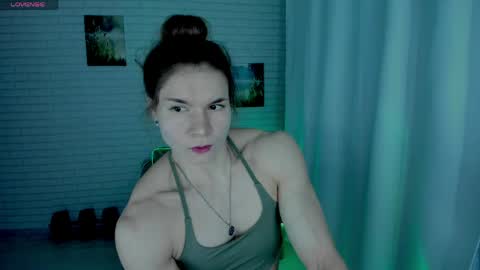 Snapshot of lisa_ree_ chatting on 06-03-26, 10:48 lisa online show from 06-03-26, 10:48