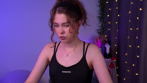  Lisa  online show from 11-13-25, 08:30