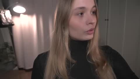 Elisabeth or Lisa online show from 01-11-26, 08:03