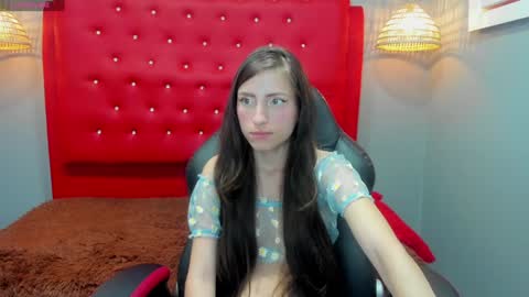 Lisa online show from 01-12-25, 07:53