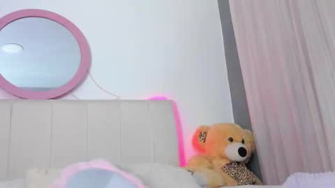 Lisa online show from 02-02-25, 03:21