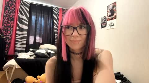 Aileen online show from 06-03-26, 01:14