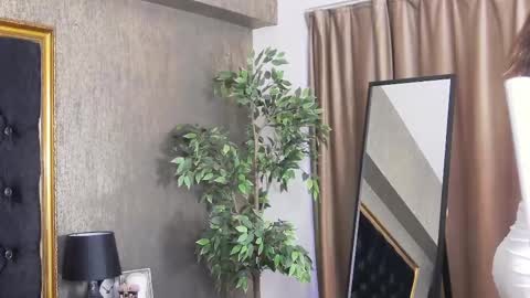 lisacroft online show from 02-20-25, 05:55