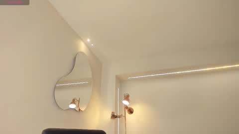 Lisa  Flowers online show from 02-02-26, 11:31