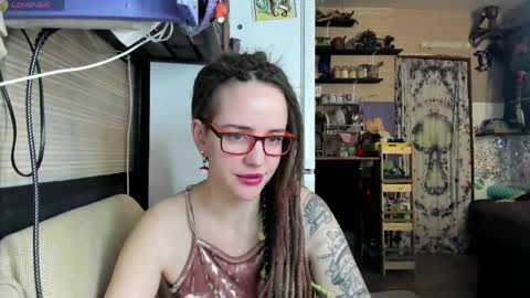 Lisa online show from 04-29-26, 06:17