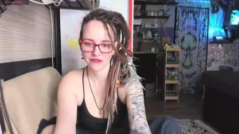 Lisa online show from 05-03-26, 07:58