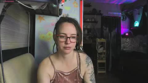 Lisa online show from 05-13-26, 06:33
