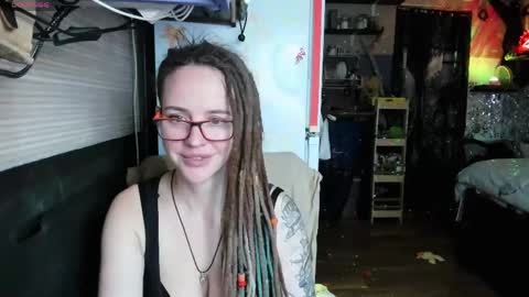 Lisa online show from 05-20-26, 06:08