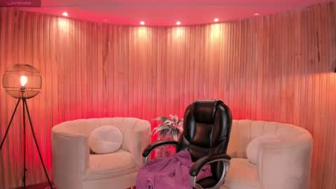 LISA MONROE online show from 02-03-25, 11:58