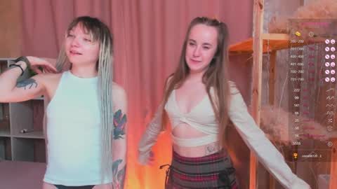 Snapshot of lisanelsona chatting on 12-03-24, 03:20 Hello our names are Kate and Alice this is our first day here. online show from 12-03-24, 03:20