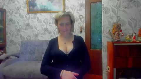 Lisasimsxs online show from 02-13-26, 12:17