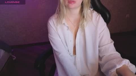 Anna online show from 05-06-26, 12:19