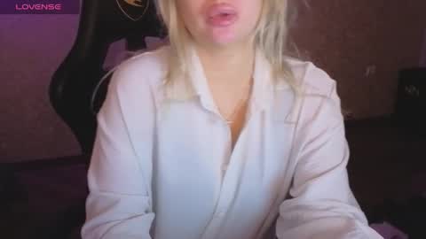 Anna online show from 05-31-26, 04:09