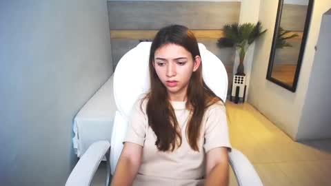 Liseth Fox online show from 12-12-24, 10:09