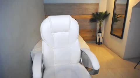 Liseth Fox online show from 01-10-25, 02:25