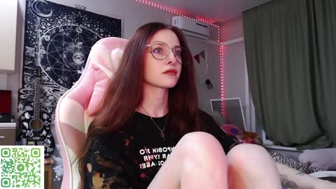 Snapshot of lisiasweet chatting on 12-26-24, 09:04 Lika online show from 12-26-24, 09:04
