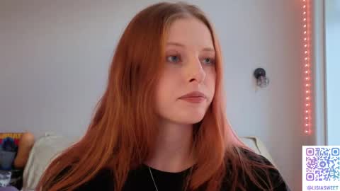 Snapshot of lisiasweet chatting on 05-25-26, 02:01 Lika online show from 05-25-26, 02:01