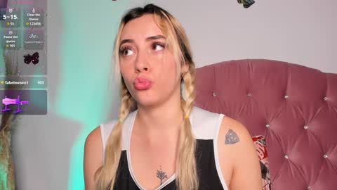 Snapshot of lissa_brown_ chatting on 12-03-24, 04:58 Lissa online show from 12-03-24, 04:58