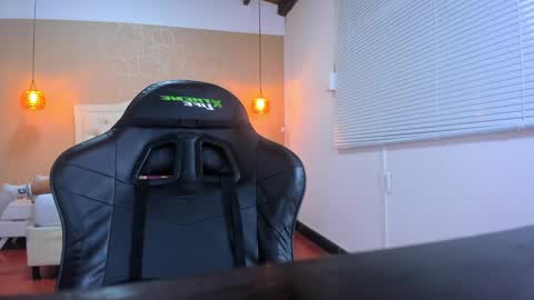 L I S S A  online show from 03-06-25, 07:03