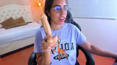 L I S S A  online show from 03-10-25, 03:23