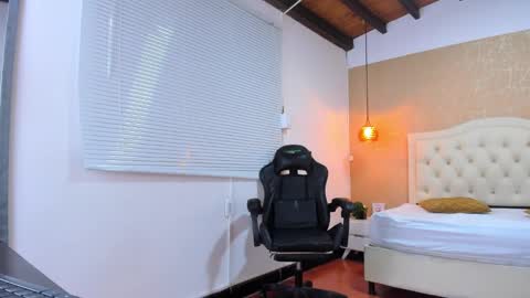 L I S S A  online show from 03-12-25, 02:01