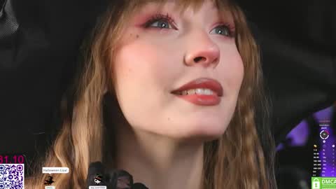 your Liza again. Next stream Dec. 1  at 2 or 3  GMT online show from 10-31-25, 06:25