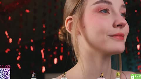 your Liza again. Next stream Dec. 1  at 2 or 3  GMT online show from 03-01-26, 01:02