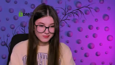 lissa_night online show from 12-16-25, 10:09