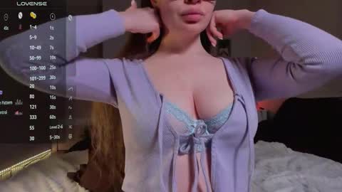 lissa_rose online show from 11-08-25, 04:18