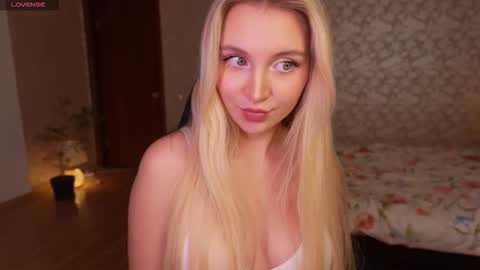 Snapshot of lissablush_ chatting on 11-10-25, 10:36 Lissa online show from 11-10-25, 10:36