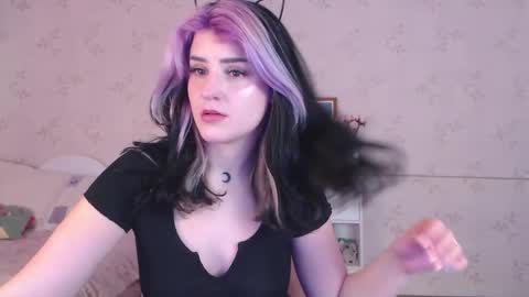 Snapshot of lissalucy chatting on 03-03-26, 08:42 Alice Dont forget to thumbs up its very important online show from 03-03-26, 08:42