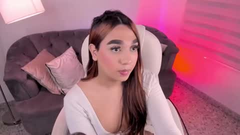 Lisssa online show from 11-18-25, 07:51