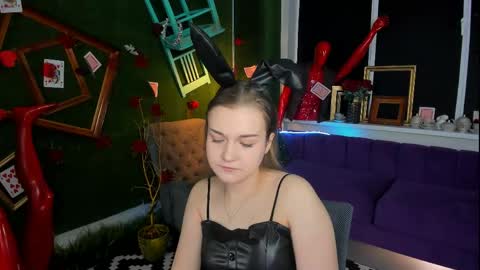 Snapshot of lissatelor chatting on 06-03-26, 02:33 Lissa Telor online show from 06-03-26, 02:33