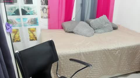 lissa online show from 12-30-24, 07:42