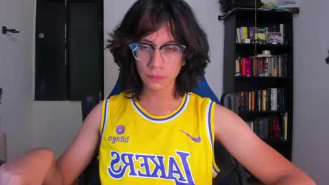 Literateboy online show from 05-06-26, 01:36
