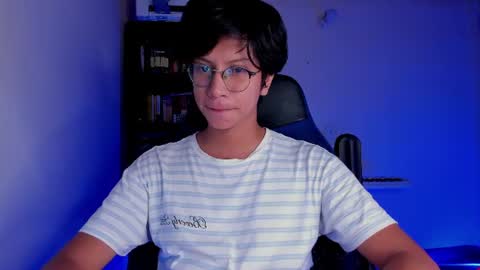 Snapshot of literateboy chatting on 07-04-26, 01:34 Literateboy online show from 07-04-26, 01:34