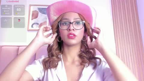 Channel  online show from 10-10-25, 11:31