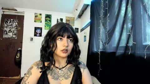 Little Riot online show from 12-17-25, 01:17