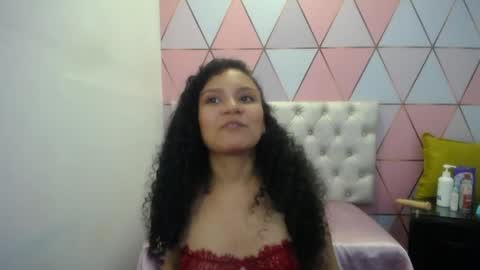 Snapshot of little18doll chatting on 05-02-26, 11:10 little18doll online show from 05-02-26, 11:10