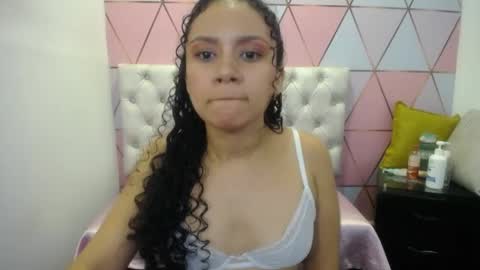 Snapshot of little18doll chatting on 05-03-26, 09:54 little18doll online show from 05-03-26, 09:54
