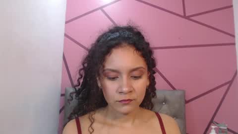 Snapshot of little18doll chatting on 05-09-26, 09:53 little18doll online show from 05-09-26, 09:53